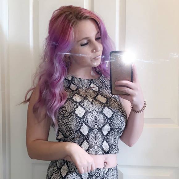 ashtonjohnston4